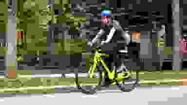 Man riding the aventon e-bike